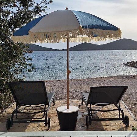 Villa On The Beach Pakoštane Екстериор снимка