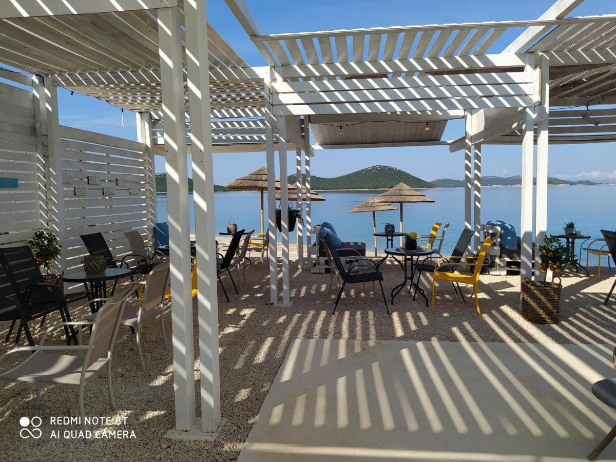 Villa On The Beach Pakoštane Екстериор снимка