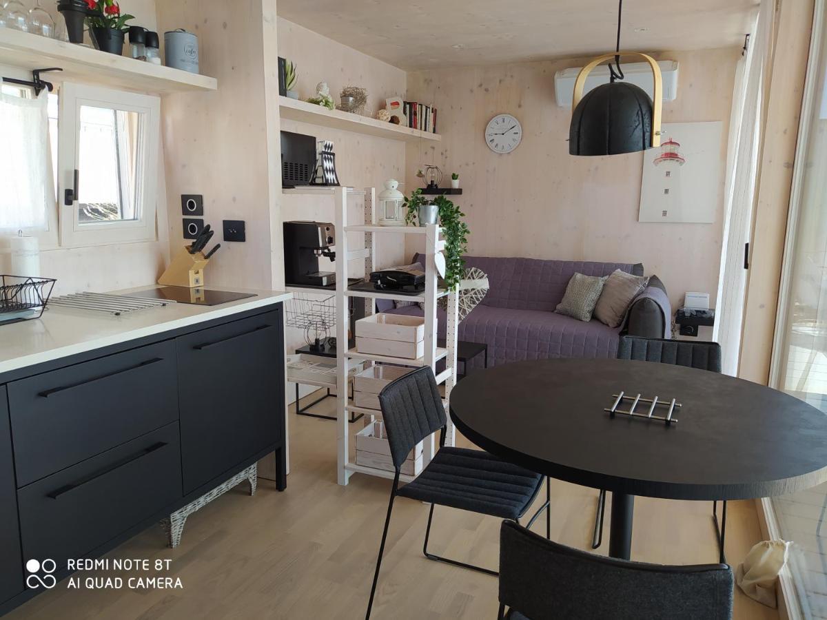 Villa On The Beach Pakoštane Екстериор снимка